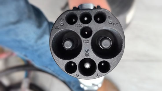 Estaciones de carga montadas en el piso de automóviles eléctricos con conector único corriente de salida de corriente continua de 40kw